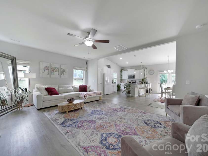 12120 Plover Drive, Charlotte, NC 28269.  MLS# CAR4366477, YatesRealty ID 17383. 