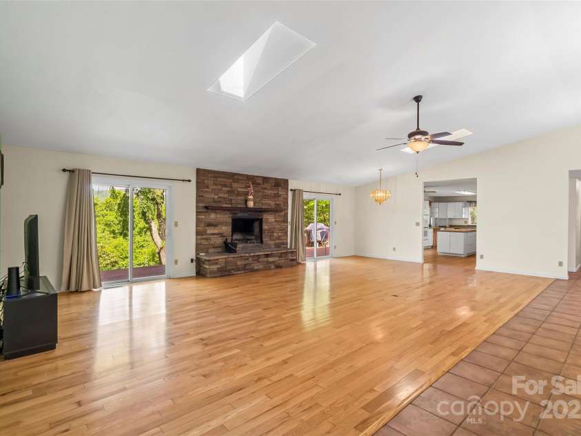 51 Chastain Hill Road, Mills River, NC 28759.  MLS# CAR4252260, YatesRealty ID 17383. 