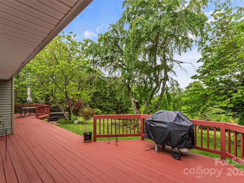 51 Chastain Hill Road, Mills River, NC 28759.  MLS# CAR4252260, YatesRealty ID 17383. 