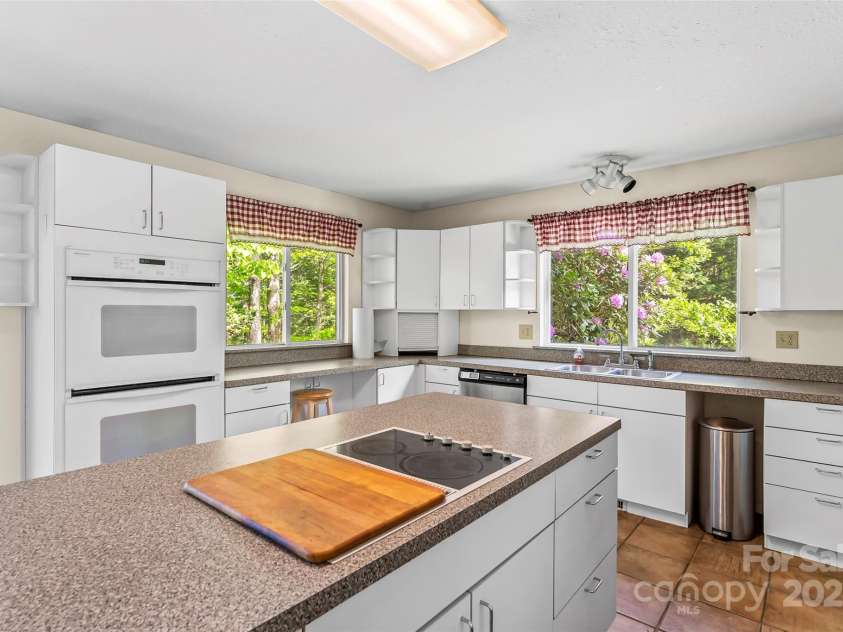 51 Chastain Hill Road, Mills River, NC 28759.  MLS# CAR4252260, YatesRealty ID 17383. 