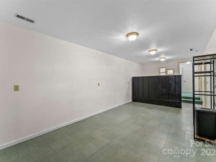 51 Chastain Hill Road, Mills River, NC 28759.  MLS# CAR4252260, YatesRealty ID 17383. 