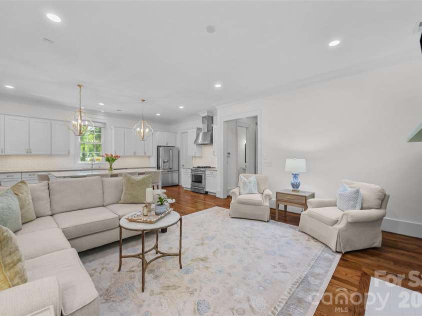3013 Mountainbrook Road, Charlotte, NC 28210.  MLS# CAR4373911, YatesRealty ID 17384. 