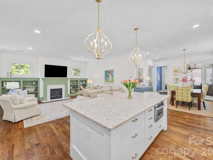 3013 Mountainbrook Road, Charlotte, NC 28210.  MLS# CAR4373911, YatesRealty ID 17384. 