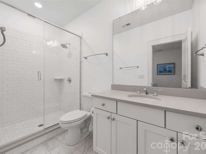 3013 Mountainbrook Road, Charlotte, NC 28210.  MLS# CAR4373911, YatesRealty ID 17384. 