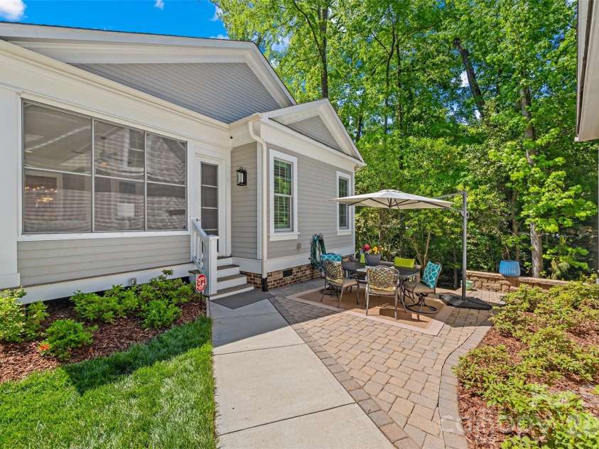 3013 Mountainbrook Road, Charlotte, NC 28210.  MLS# CAR4373911, YatesRealty ID 17384. 