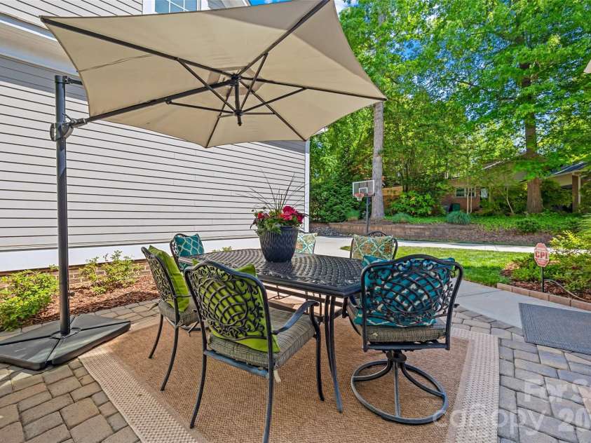 3013 Mountainbrook Road, Charlotte, NC 28210.  MLS# CAR4373911, YatesRealty ID 17384. 