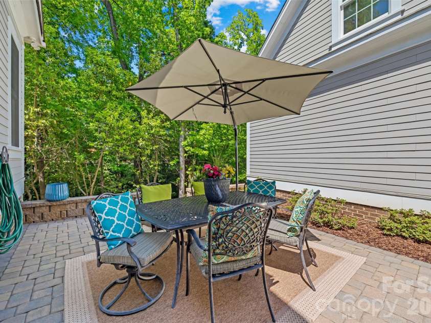 3013 Mountainbrook Road, Charlotte, NC 28210.  MLS# CAR4373911, YatesRealty ID 17384. 