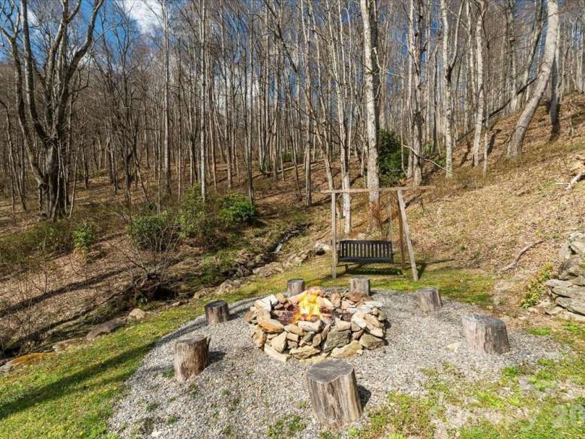 1045 Upward Way, Waynesville, NC 28785.  MLS# CAR4362730, YatesRealty ID 17385. 
