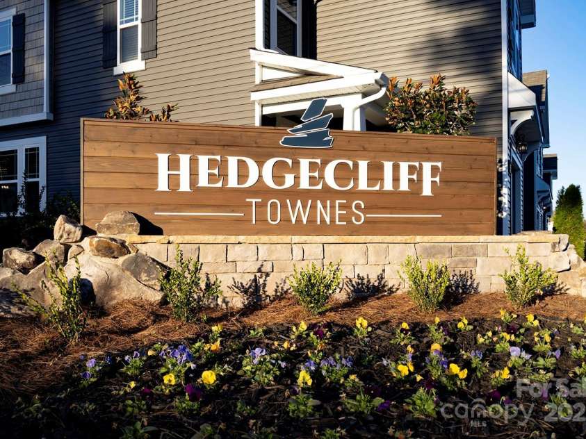 2470 Hedgecliff Road, Kannapolis, NC 28025.  MLS# CAR4265473, YatesRealty ID 17386. 