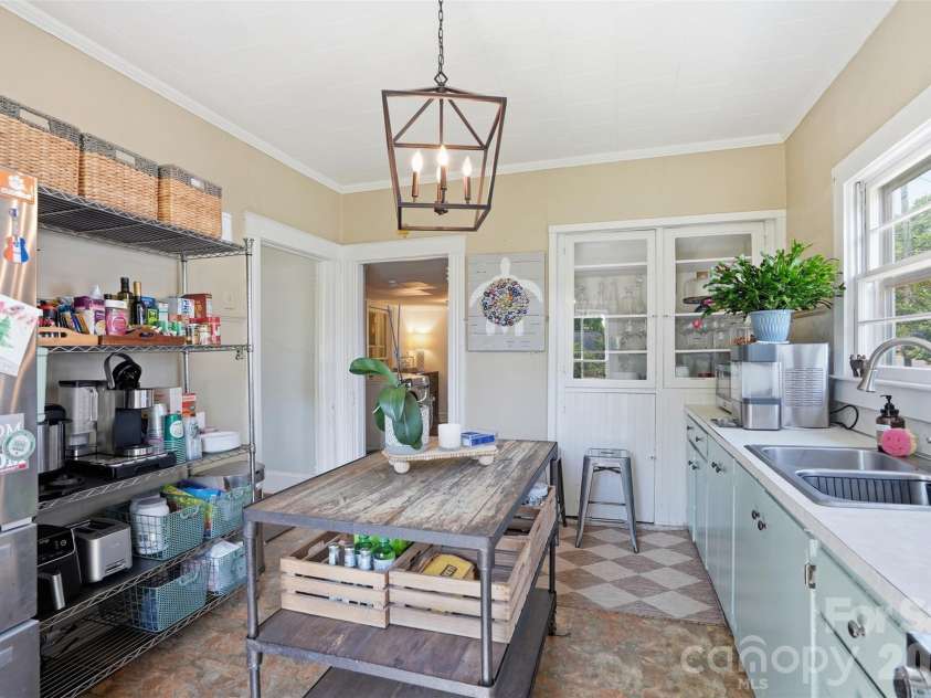303 South Street, Davidson, NC 28036.  MLS# CAR4369011, YatesRealty ID 17386. 