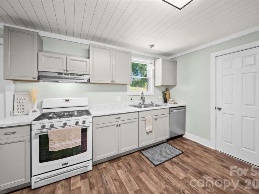 6440 Bostic Sunshine Highway, Bostic, NC 28018.  MLS# CAR4375435, YatesRealty ID 17387. 