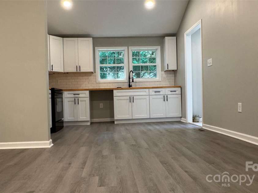 148 Forest Heights Drive, McAdenville, NC 28101.  MLS# CAR4265957, YatesRealty ID 17388. 