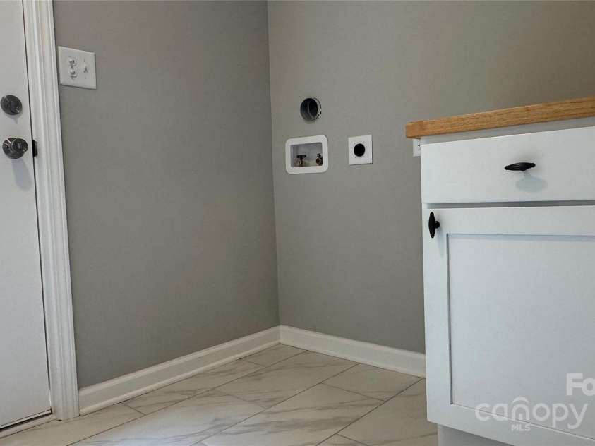 148 Forest Heights Drive, McAdenville, NC 28101.  MLS# CAR4265957, YatesRealty ID 17388. 