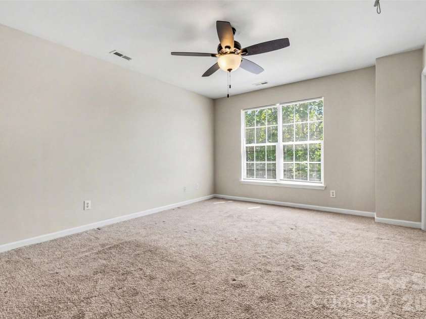 4034 Woolcott Avenue, Charlotte, NC 28213.  MLS# CAR4373792, YatesRealty ID 17389. 