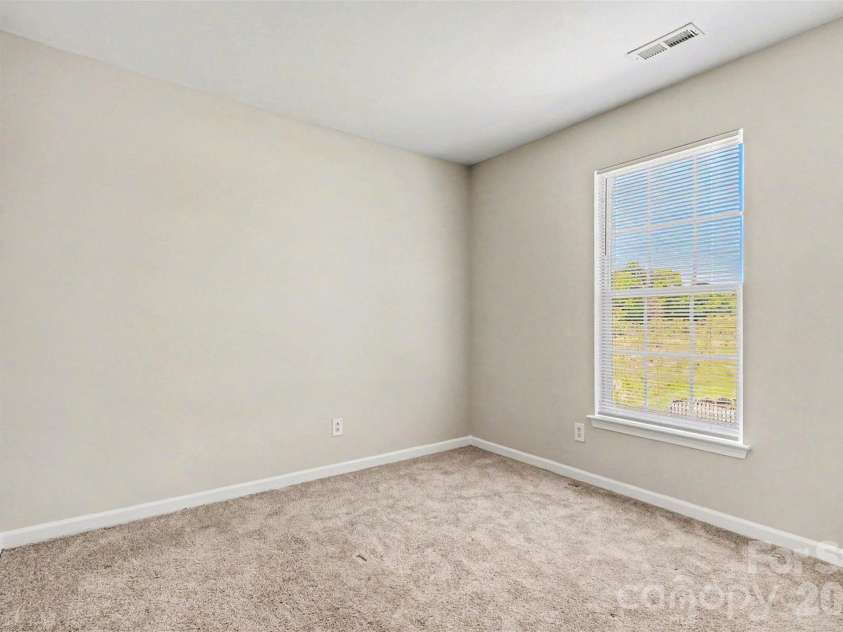 4034 Woolcott Avenue, Charlotte, NC 28213.  MLS# CAR4373792, YatesRealty ID 17389. 