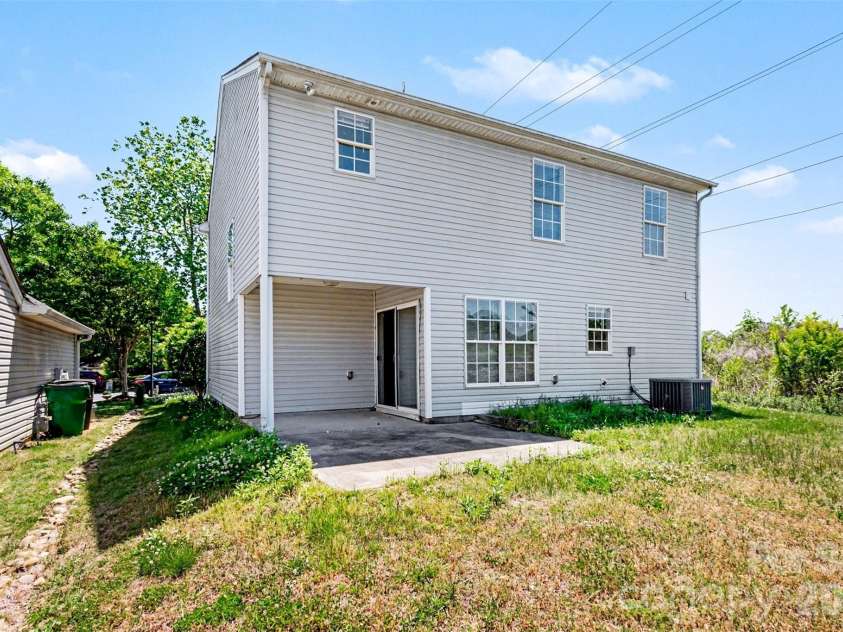 4034 Woolcott Avenue, Charlotte, NC 28213.  MLS# CAR4373792, YatesRealty ID 17389. 