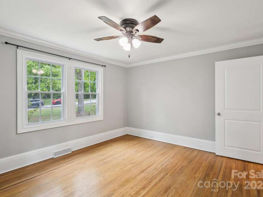 500 Peigler Street, Concord, NC 28027.  MLS# CAR4256822, YatesRealty ID 17389. 