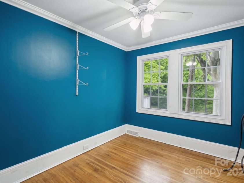 500 Peigler Street, Concord, NC 28027.  MLS# CAR4256822, YatesRealty ID 17389. 