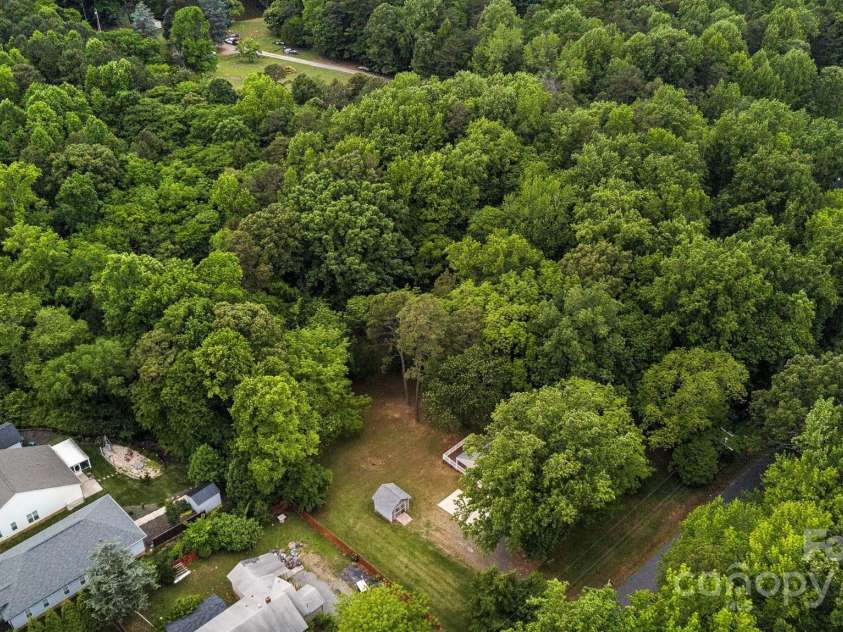 500 Peigler Street, Concord, NC 28027.  MLS# CAR4256822, YatesRealty ID 17389. 