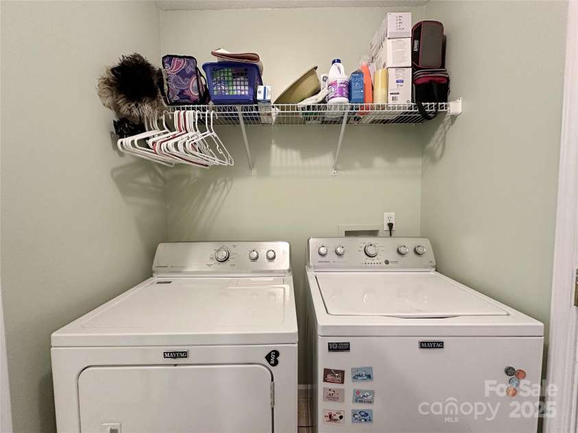 226 Farington Circle, Fletcher, NC 28732.  MLS# CAR4217027, YatesRealty ID 1739. Laundry