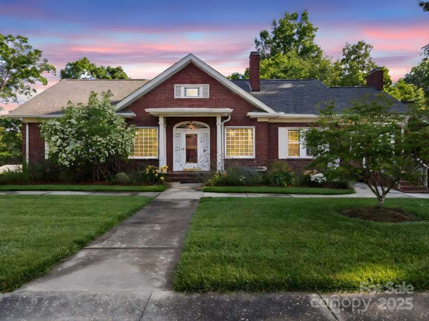 729 Montgomery Avenue, Albemarle, NC 28001.  MLS# CAR4269587, YatesRealty ID 1739. 