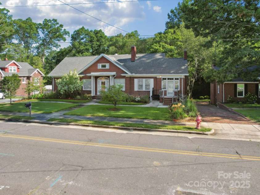729 Montgomery Avenue, Albemarle, NC 28001.  MLS# CAR4269587, YatesRealty ID 1739. 