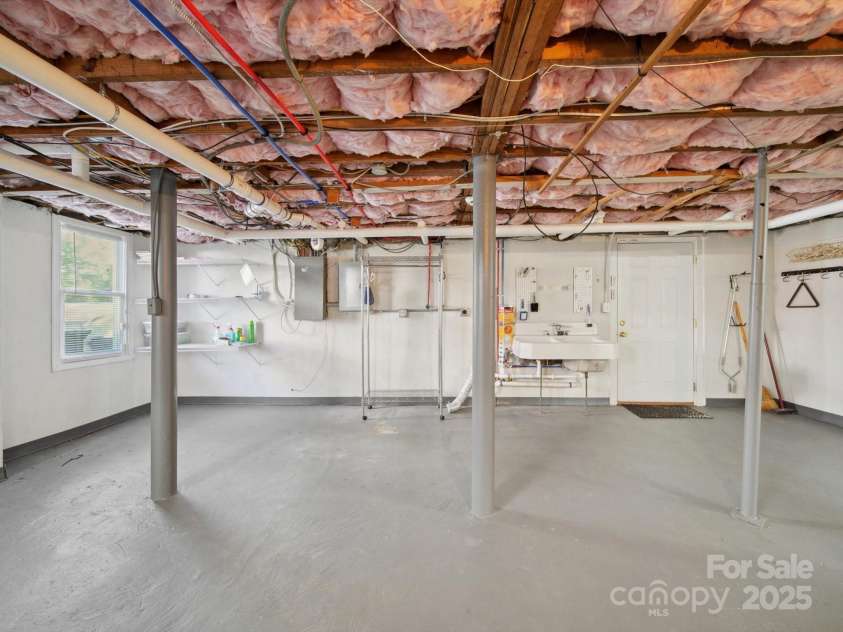 729 Montgomery Avenue, Albemarle, NC 28001.  MLS# CAR4269587, YatesRealty ID 1739. 