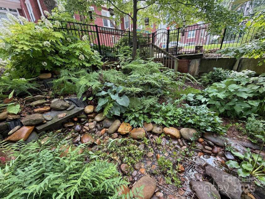 729 Montgomery Avenue, Albemarle, NC 28001.  MLS# CAR4269587, YatesRealty ID 1739. 