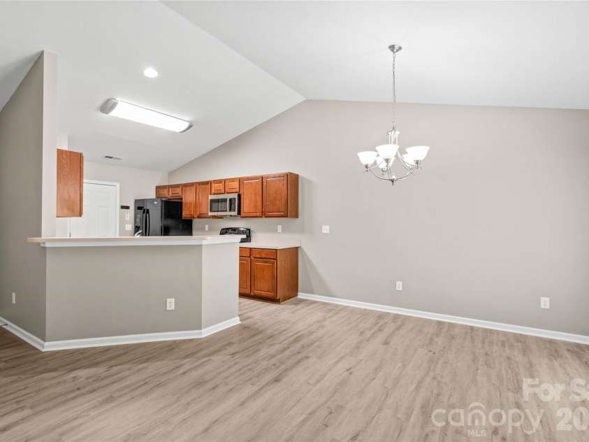 2457 Marthas Ridge Drive, Statesville, NC 28625.  MLS# CAR4423440, YatesRealty ID 17390. 