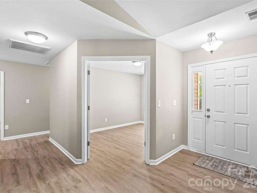 2457 Marthas Ridge Drive, Statesville, NC 28625.  MLS# CAR4423440, YatesRealty ID 17390. 
