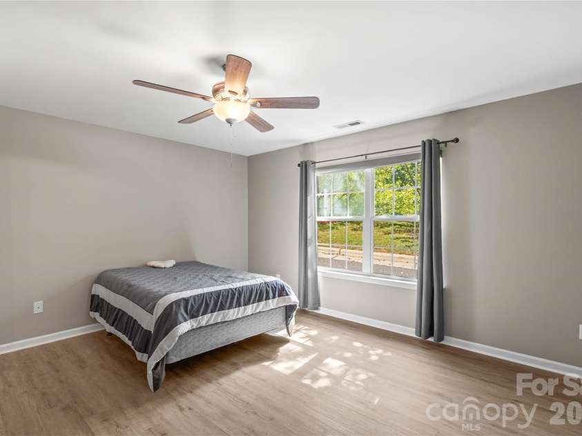 2457 Marthas Ridge Drive, Statesville, NC 28625.  MLS# CAR4423440, YatesRealty ID 17390. 