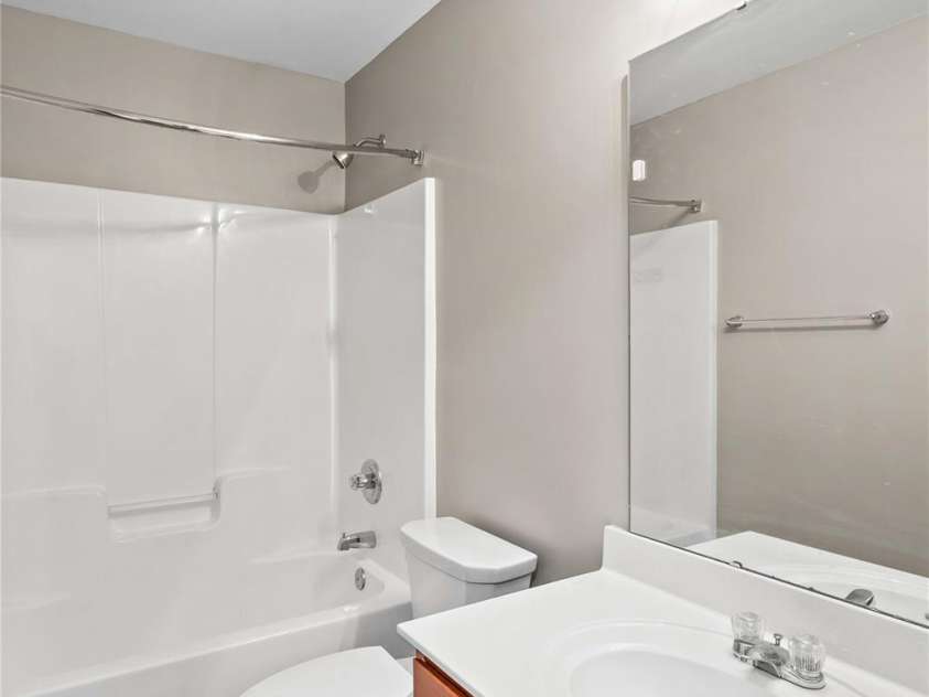 2457 Marthas Ridge Drive, Statesville, NC 28625.  MLS# CAR4423440, YatesRealty ID 17390. 