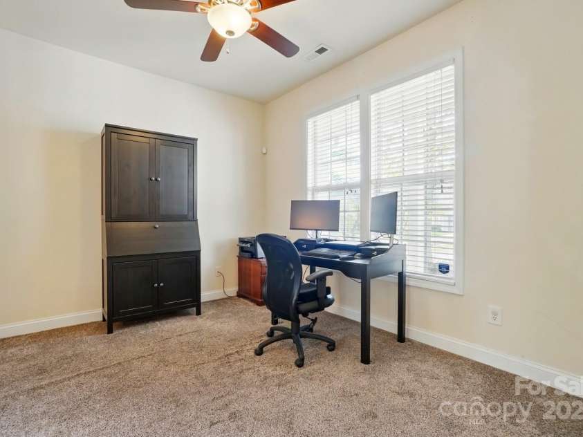 10056 Paisley Drive, Charlotte, NC 28269.  MLS# CAR4246643, YatesRealty ID 17391. 