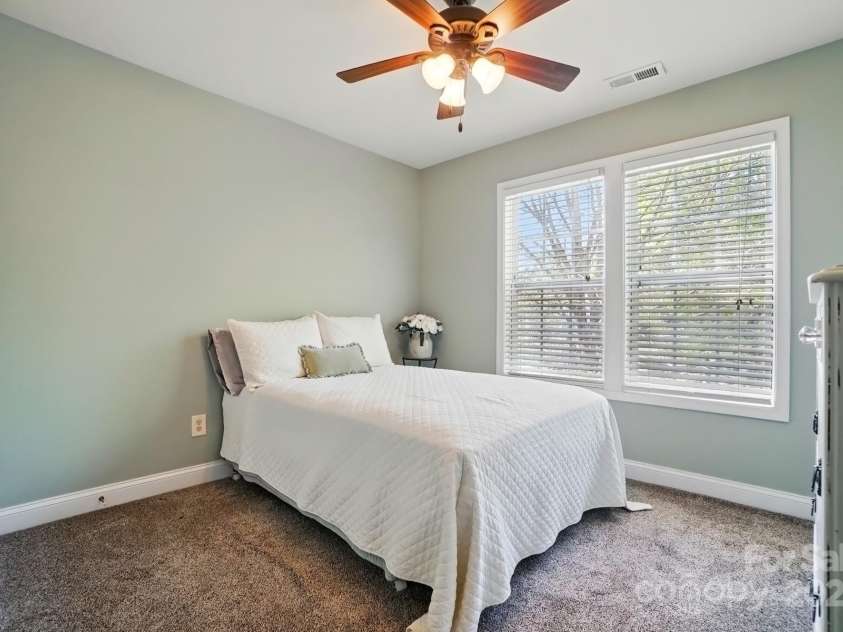 10056 Paisley Drive, Charlotte, NC 28269.  MLS# CAR4246643, YatesRealty ID 17391. 