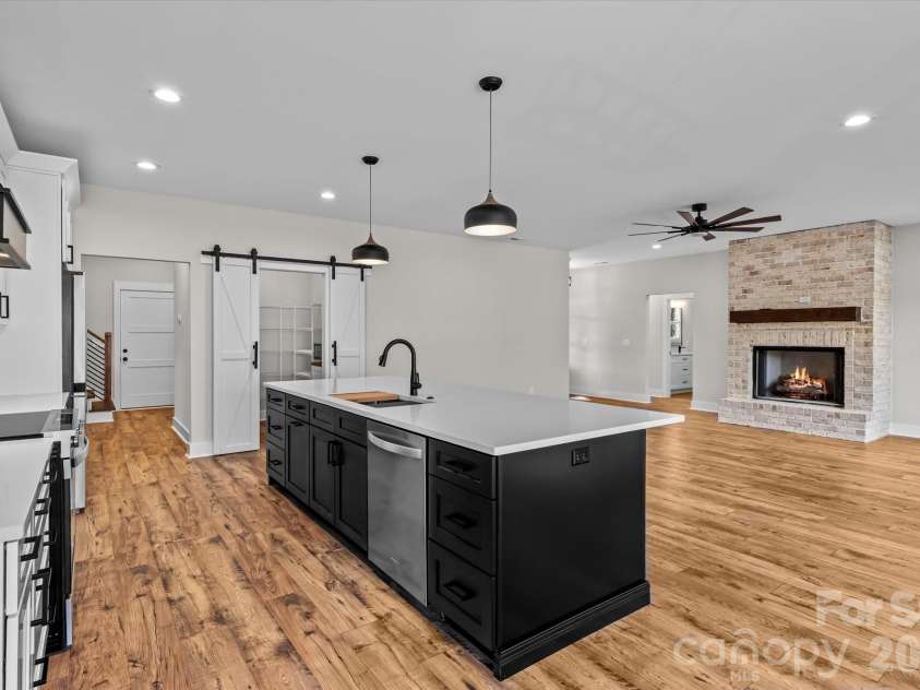 1500 Crowders Creek Road, Gastonia, NC 28052.  MLS# CAR4368494, YatesRealty ID 17391. 