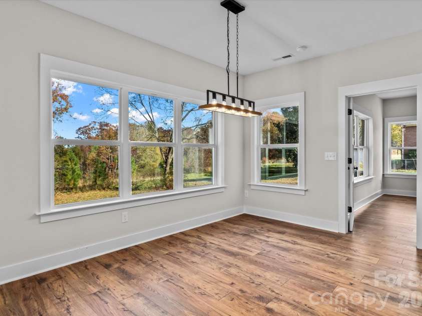 1500 Crowders Creek Road, Gastonia, NC 28052.  MLS# CAR4368494, YatesRealty ID 17391. Dining