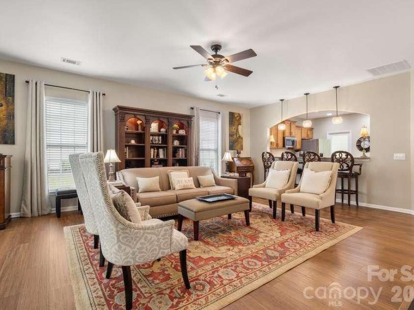 2009 Maned Goose Court, Fort Mill, SC 29707.  MLS# CAR4376200, YatesRealty ID 17392. 