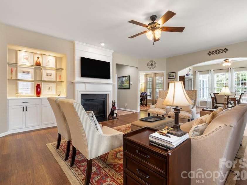 2009 Maned Goose Court, Fort Mill, SC 29707.  MLS# CAR4376200, YatesRealty ID 17392. 