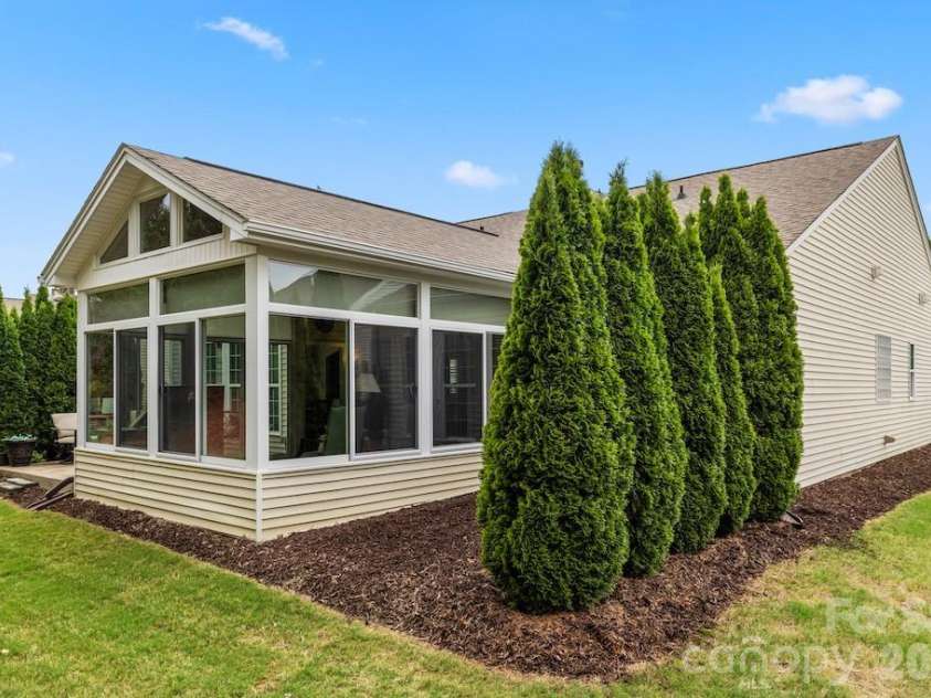 2009 Maned Goose Court, Fort Mill, SC 29707.  MLS# CAR4376200, YatesRealty ID 17392. 