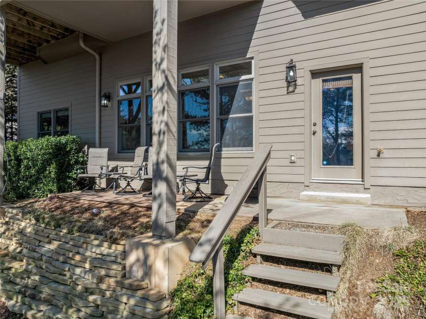 20 Red Plum Lane, Black Mountain, NC 28711.  MLS# CAR4206569, YatesRealty ID 17393. 