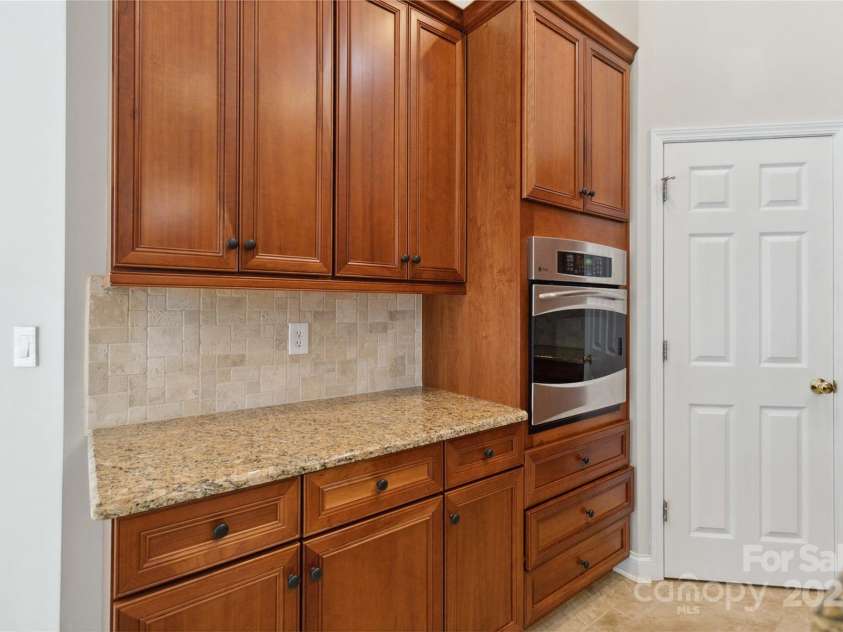 2923 Meadow Creek Lane, Monroe, NC 28110.  MLS# CAR4255594, YatesRealty ID 17394. 