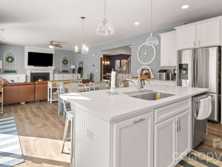 844 Neff Court, Fort Mill, SC 29715.  MLS# CAR4420489, YatesRealty ID 17394. 