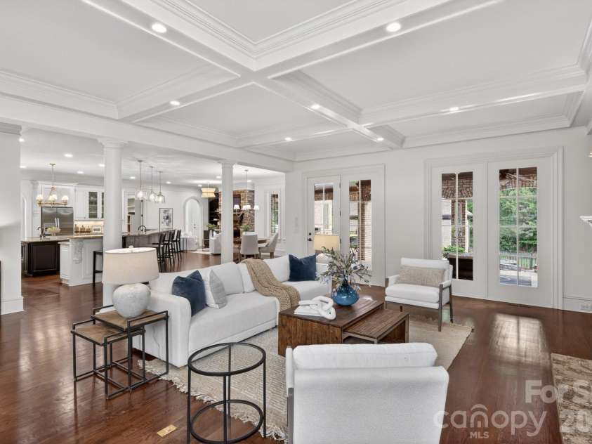 7828 Clovervale Drive, Waxhaw, NC 28173.  MLS# CAR4374597, YatesRealty ID 17395. Coffered ceiling