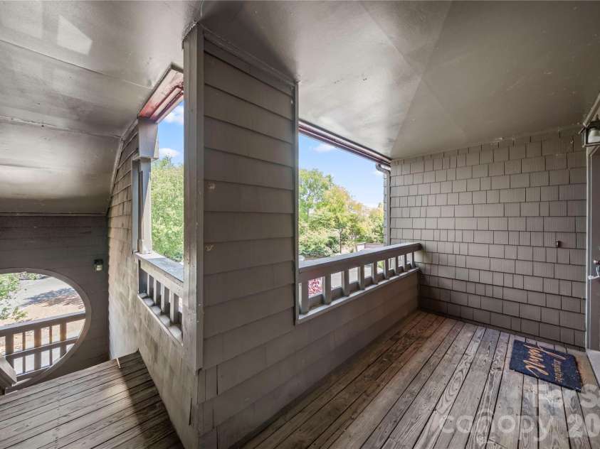 9037 J M Keynes Drive, Charlotte, NC 28262.  MLS# CAR4352767, YatesRealty ID 17396. 