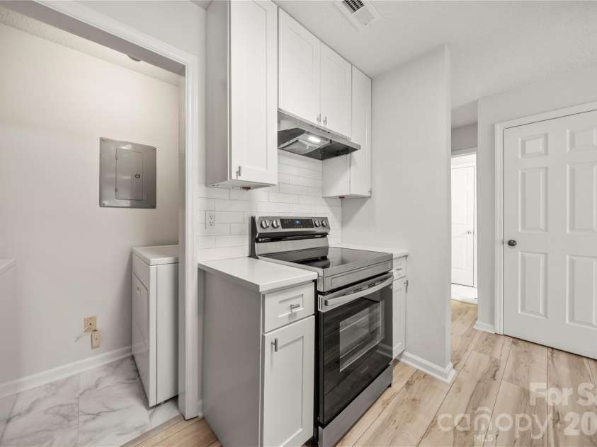 9037 J M Keynes Drive, Charlotte, NC 28262.  MLS# CAR4352767, YatesRealty ID 17396. 