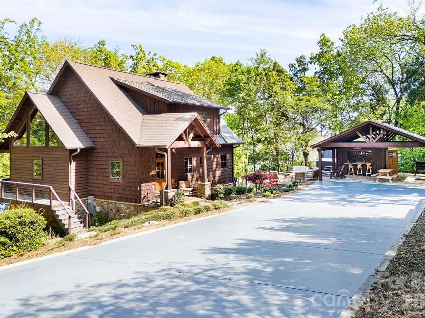 1329 Berry Hill Drive, Norwood, NC 28128.  MLS# CAR4357094, YatesRealty ID 17397. 