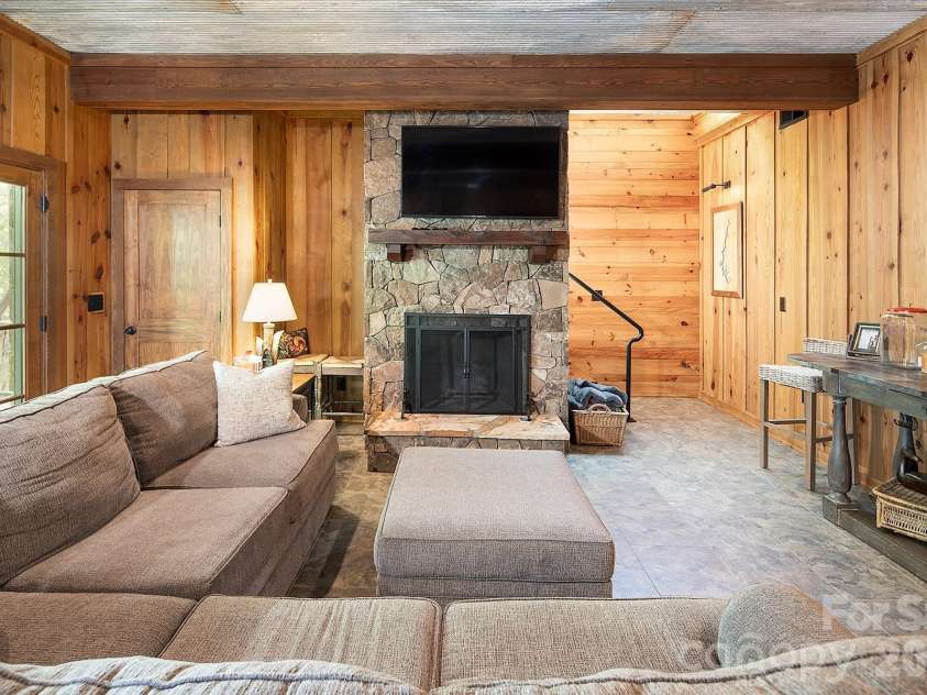 1329 Berry Hill Drive, Norwood, NC 28128.  MLS# CAR4357094, YatesRealty ID 17397. 