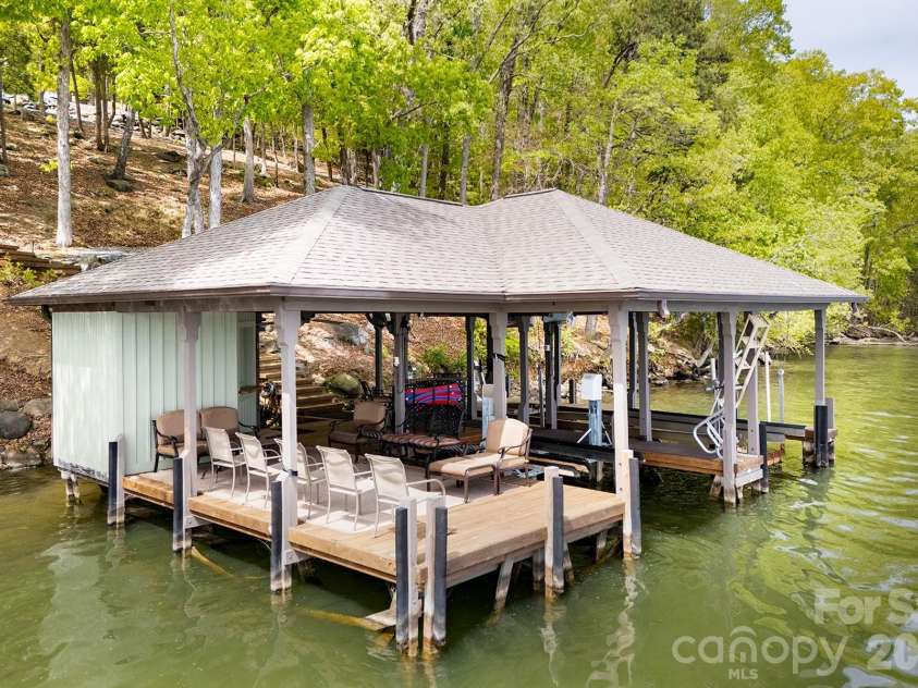 1329 Berry Hill Drive, Norwood, NC 28128.  MLS# CAR4357094, YatesRealty ID 17397. 