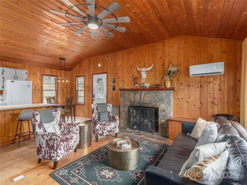 147 Azalea Drive, Maggie Valley, NC 28751.  MLS# CAR4242974, YatesRealty ID 17397. 
