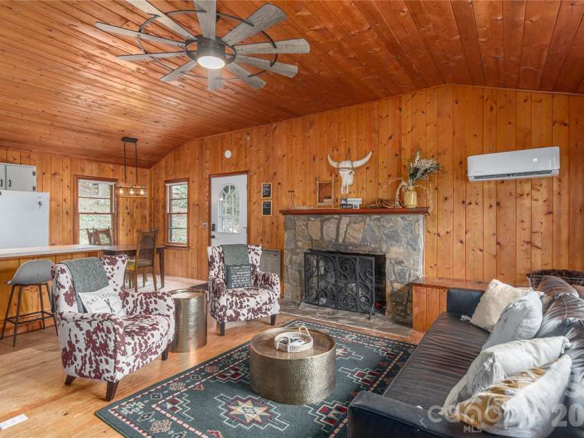 147 Azalea Drive, Maggie Valley, NC 28751.  MLS# CAR4326706, YatesRealty ID 17397. 